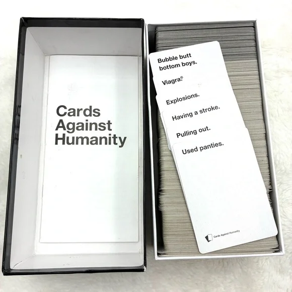 Cards Against Humanity Party Game 17+ - Picture 4 of 7